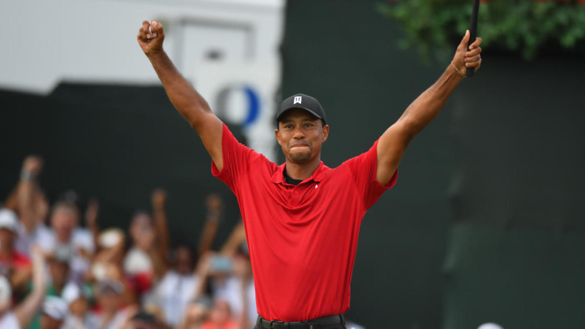 Tiger woods in red golf outfit