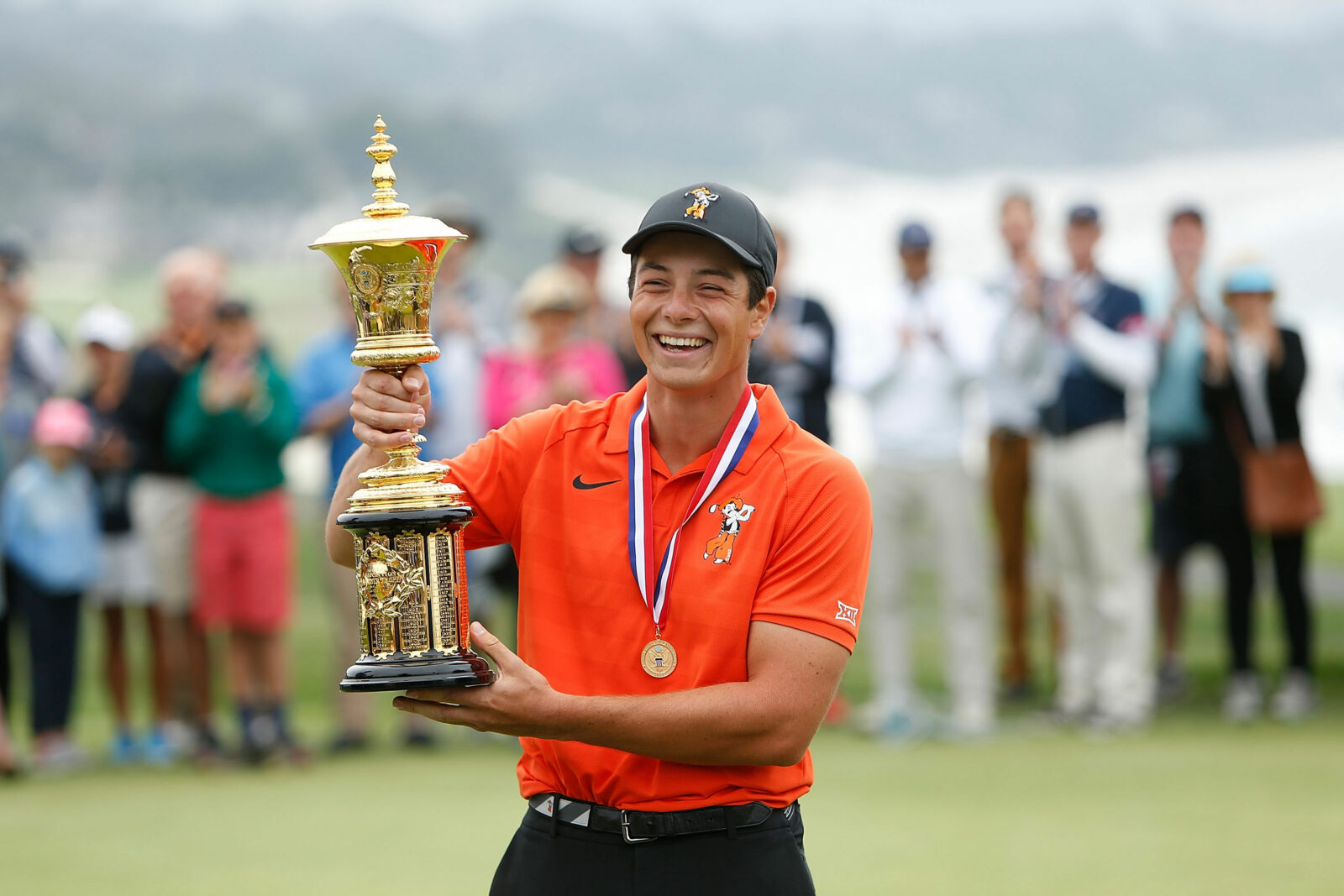 Viktor Hovland celebrating